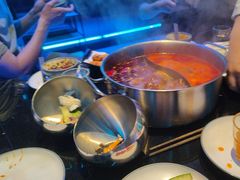 -唯爱KTV聚会餐厅(仙林东城汇店)
