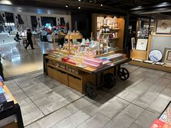 -猫的天空之城概念书店(苏州诚品店)