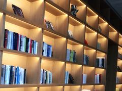 -蔚来中心(北京中关村店)