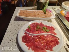 -二荆条·蜀鲜汇城市森林火锅