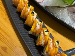 加州卷寿司-晶吉·居酒屋·烧鸟·生鱼饭(中山区民主广场店)