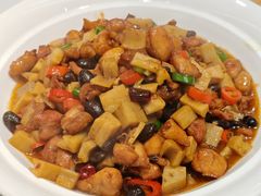 黑豆藕丁炒鸡-华州老碗