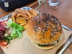 招牌牛肉汉堡-UPPER KITCHEN(延安路店)