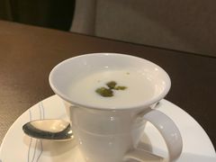 手磨杏汁炖葛仙米-广州文华东方酒店·江-由辉师傅主理