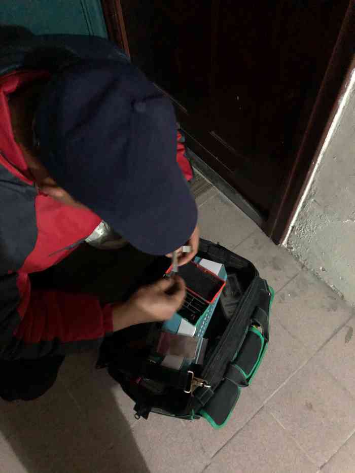 锁王开锁换锁(全市连锁松江分店)