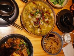 -十三式重庆江湖菜(金茂览秀城店)