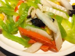 -前海沿·青岛菜(李沧万达店)