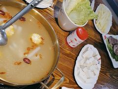 -小椒羊.羊肉粉 龙虾 羊肉串(新地旗舰店)