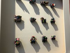 -包整·丝娃娃(一览甲秀楼风景店)