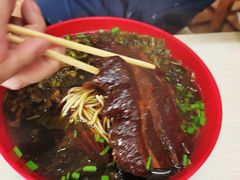 -小龙大肉面馆