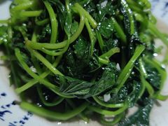 清炒苕尖-神仙钵湘香土菜馆(光华路店)