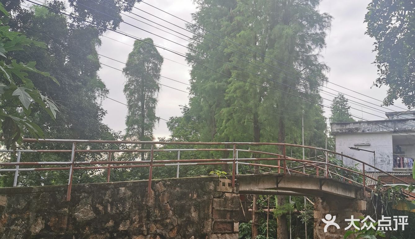 经过李公祠。。。
