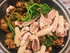 -芳村榕树头叹佬鸡煲(体育西店)