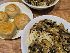 -清真吴记门钉肉饼·喜多利