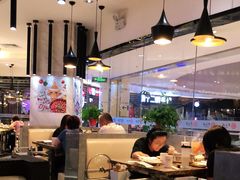 大堂-黄记煌三汁焖锅(顺义华联店)