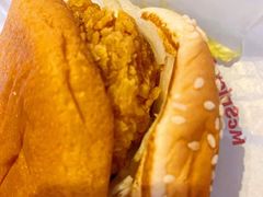 香辣鸡腿堡-麦当劳(江湾镇店)