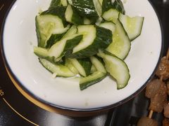 -虾弄弄海派小龙虾·牛羊蝎子火锅