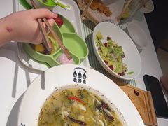 -渔语鱼新川菜Bistro(万象天地店)