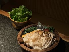 -三出山火锅(南京万象天地店)