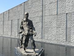 -侵华日军南京大屠杀遇难同胞纪念馆-停车场
