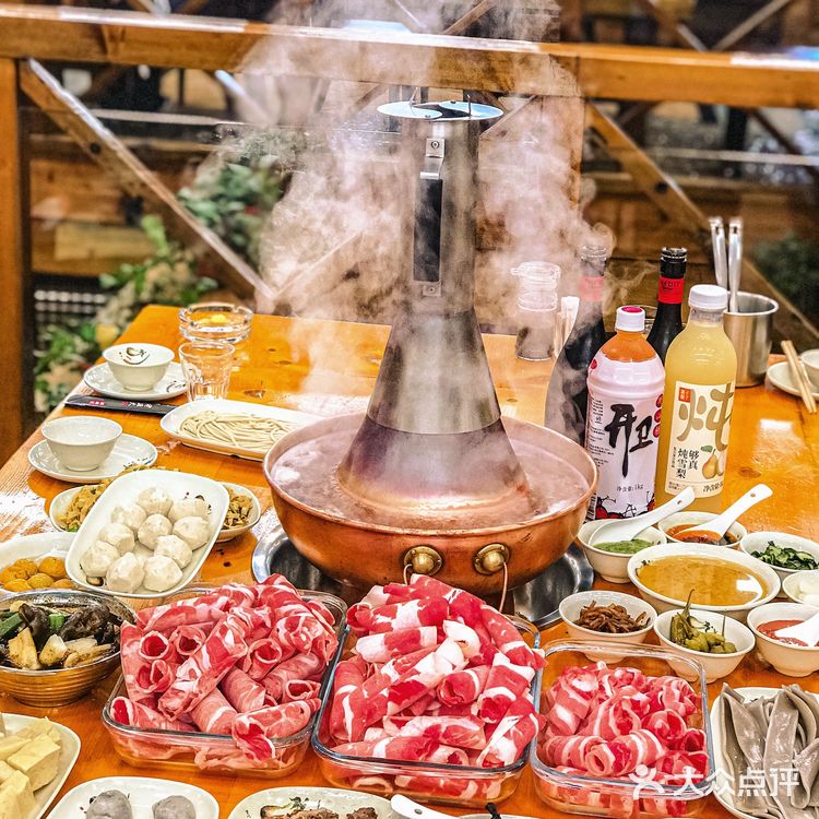 哈尔滨这家四层还爆满🔥的火锅店真是馋肉好去处