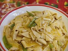 -闯关东东北农家菜(崂山石老人店)