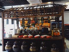 -黄桷树曹家私房菜(江与城店)