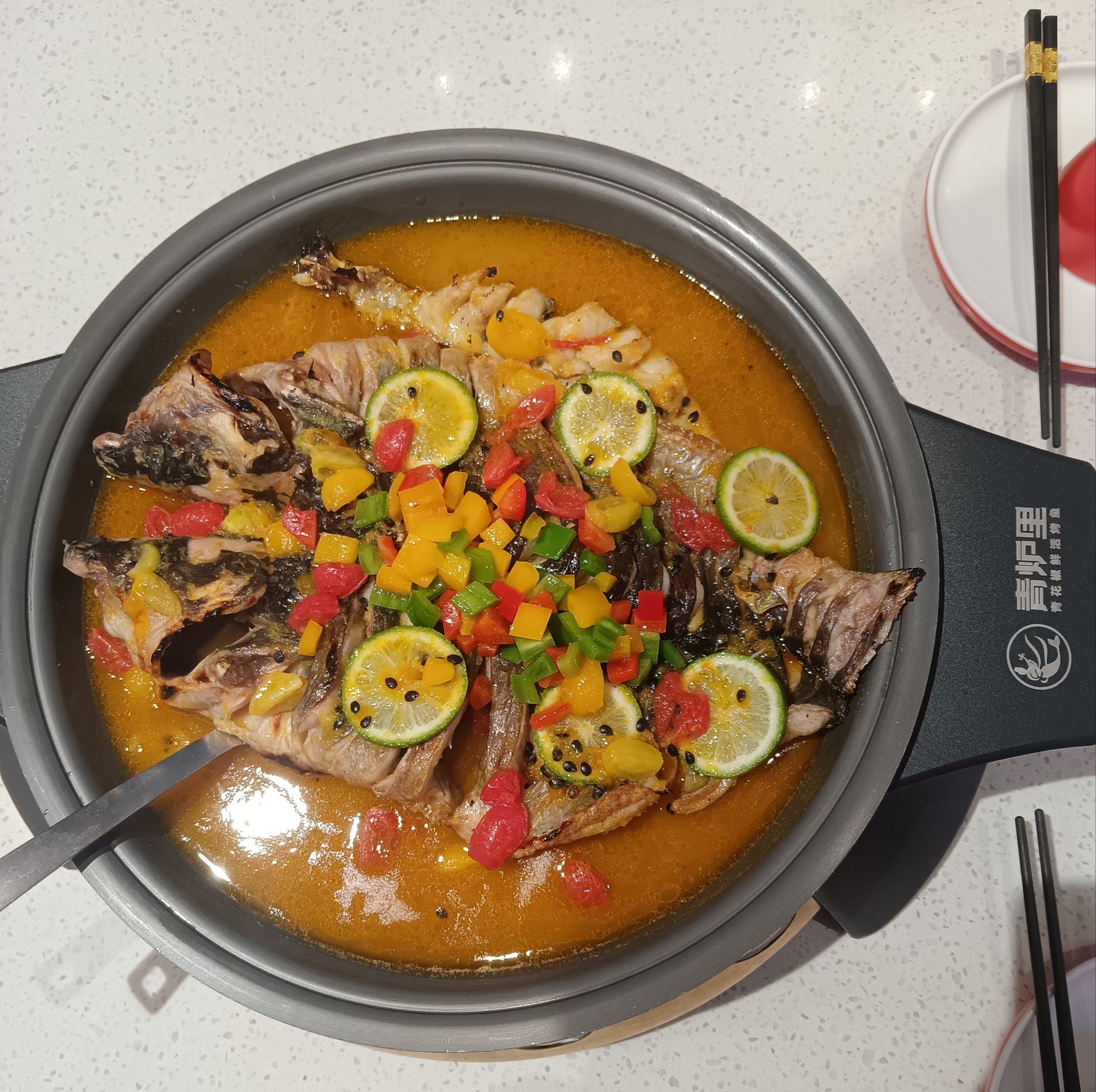 青炉里青花椒烤鱼上新品种