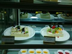 -小天鹅戴斯酒店鲸鲨百汇创作料理