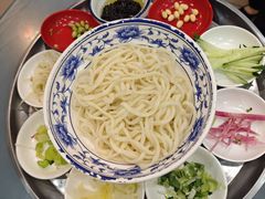 -东兴寒舍老北京炸酱面(三里河路店)