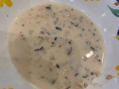 传统口味蘑菇浓汤-萨莉亚意式餐厅(天河城购物中心店)