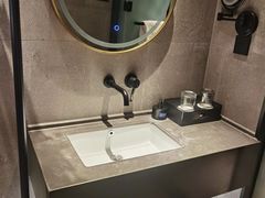 -舍居智能酒店(深圳宝安翻身地铁站店)