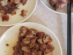 肥肠豆腐锅仔-宝光熏肉鞋底火烧(新街口店)