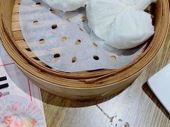 蜜汁叉烧包-赏点粤式点心(广州塔店)