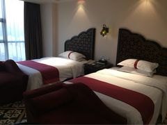 月亮河温泉度假酒店-月亮河温泉度假酒店