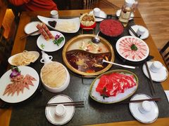 -小天鹅火锅·一线江景洪鼎旗舰店(洪崖洞店)