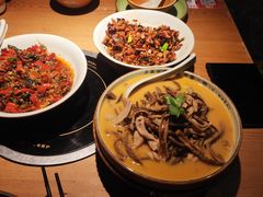 -吃饭皇帝大土家民族菜(正大广场店)