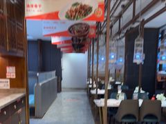 -阿瓦山寨·湘菜现炒·剁椒鱼头王(咸阳总店)