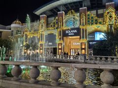 -泡泡玛特POPMART(蓝色港湾店)