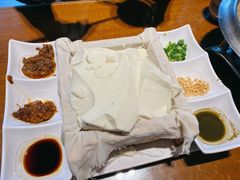 一块豆腐-95号酱骨·一块豆腐(展春园西路店)