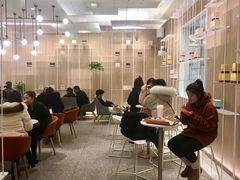 大堂-奈雪的茶(市百一店)