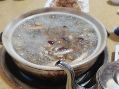 -东巴谷野生菌火锅餐厅