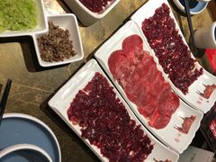 -左庭右院鲜牛肉火锅(金山万达店)