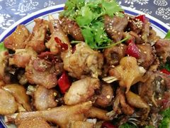-八两八金·莱芜特色炒鸡(市南漳浦路店)