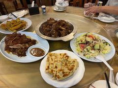 -聚首堂·特色小吃·肘子(什刹海德胜门店)