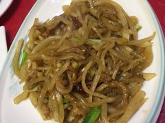 大蒜萝卜丝炒肉-小蓝鲸湖北菜(八一路店)