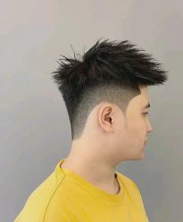 -东方先生国潮男士理发馆