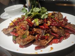 -曼听小寨海鲜烧烤·大连辣炒大王(盖州街店)