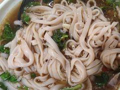 -啊墨江牛烂烀米线