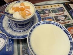 -广信牛奶甜品世家(台东店)